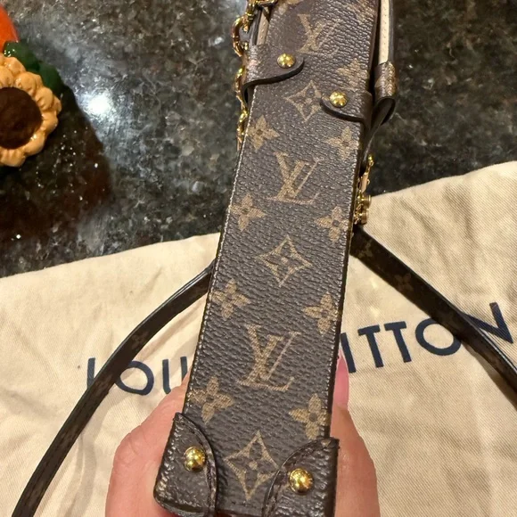 Louis Vuitton Trunks Revese Monogram Bag - Picture 4 of 9